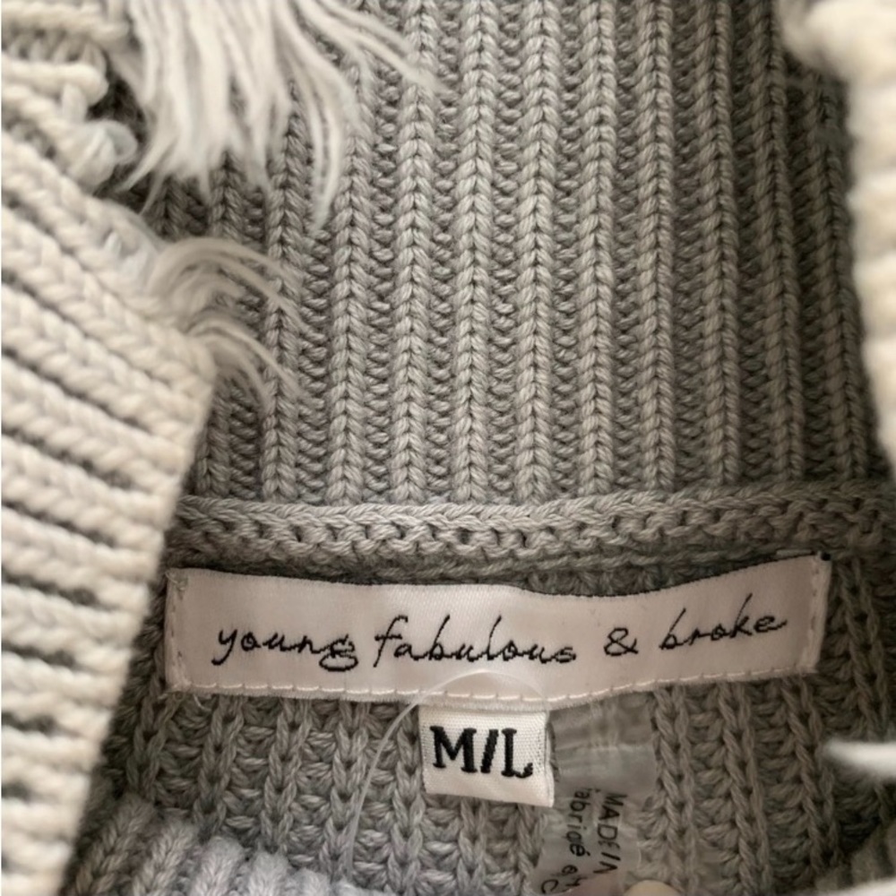 Young Fabulous & Broke Camron Grey Pullover Turtleneck Sweater Size M/L - Picture 6 of 8